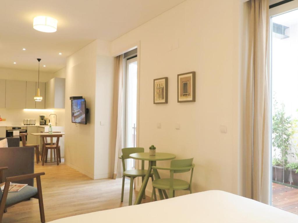 Appartement Chiado modern apt with ac elevator green terrace R. da Emenda45, 1, 1.2 (1J), 1200-170 Lisbonne