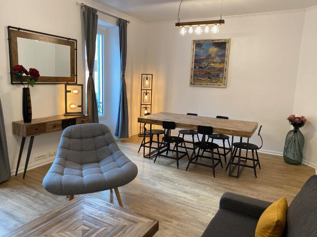 Appartement Chic and Cosy apartment close to the port and Garibaldi 25 Rue Georges Ville, 06300 Nice