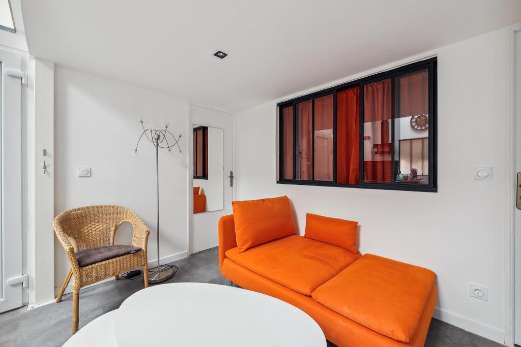 Appartement Chic apart loft with terrace & parking 111 Boulevard du Général Delambre, 95100 Argenteuil