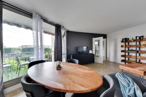 Chic apart with parking and balcony Villeneuve-la-Garenne france