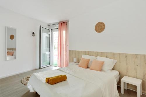 Appartement Chic apart with parking near Paris 280 Boulevard des Provinces Françaises Nanterre