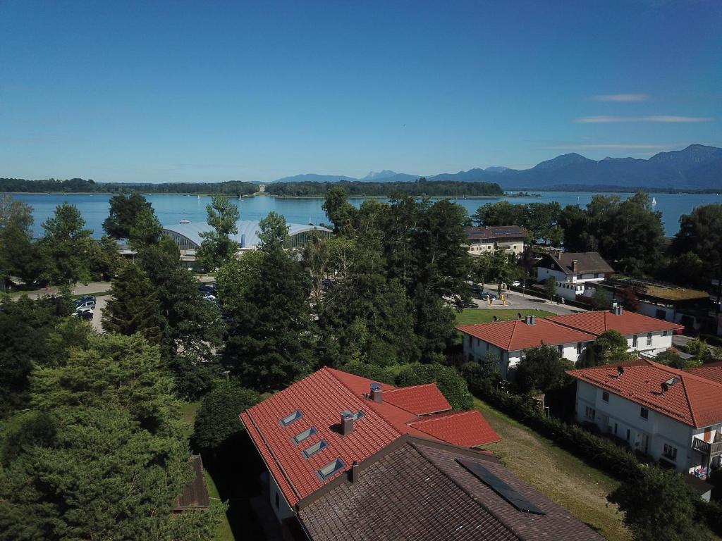 Appartements Chiemseehof Osternacher Str. 95, 83209 Prien am Chiemsee