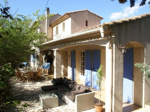 Villa Child friendly detached villa with private swimming pool  Salazac