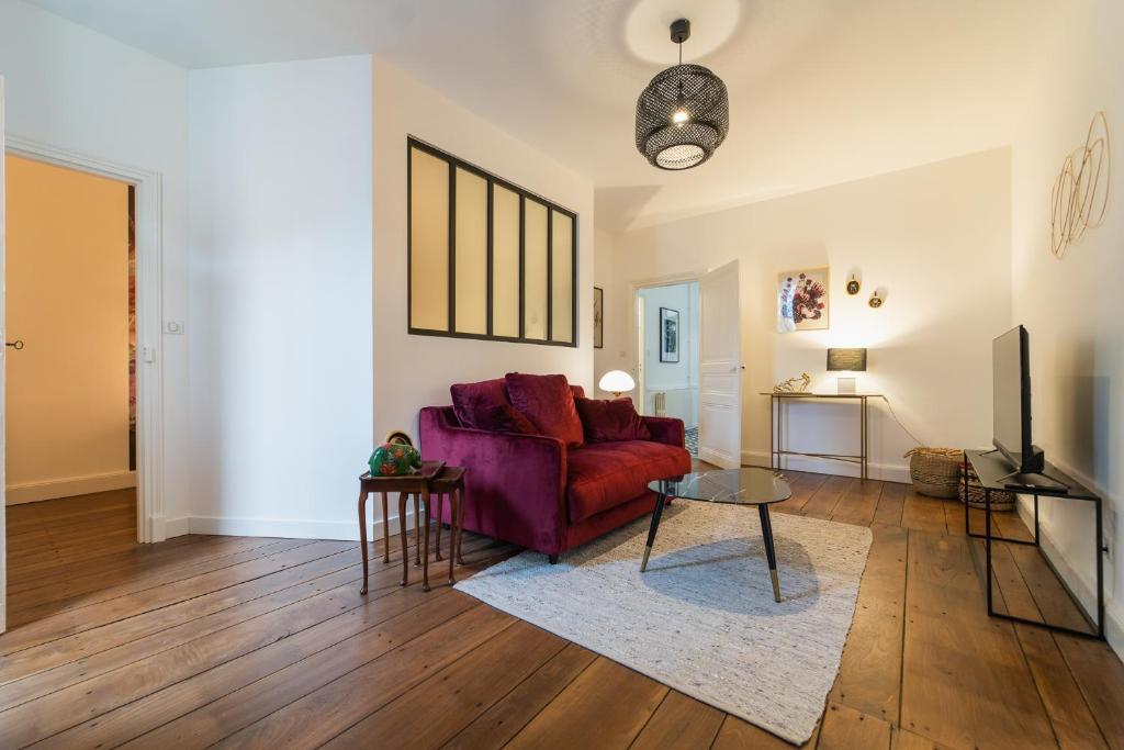 Appartements Ci c'était Vray 35 Rue André Ravarit, 86400 Civray