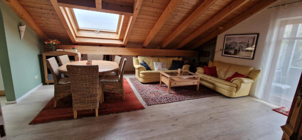 Appartement ciao-aschau FeWo Bergsonne Kurtenbach Kampenwandstr 15, 83229 Aschau