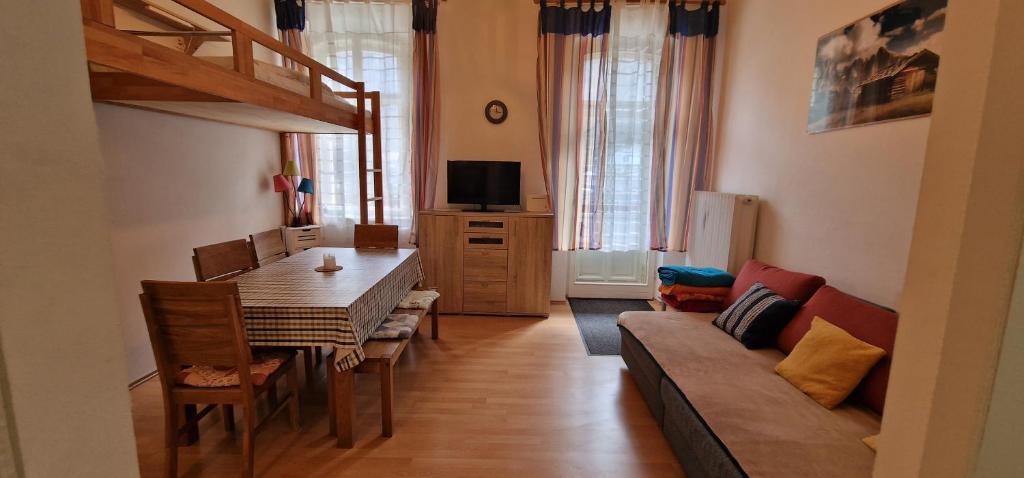 Appartement ciao-aschau Haus Burg HB Ap104 Pabst Kampenwandstr 94, 83229 Aschau