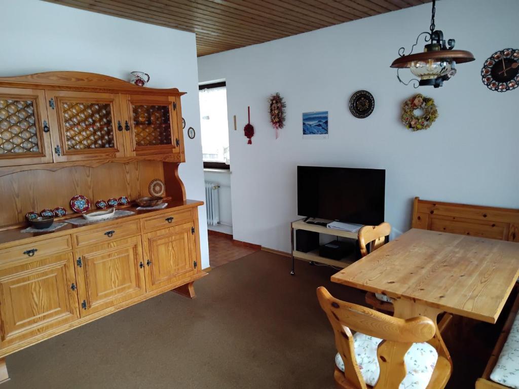 Appartement ciao-aschau Haus Spitzstein Sachrang SHS FeWo Klos Spitzsteinerstr 38, 83229 Aschau