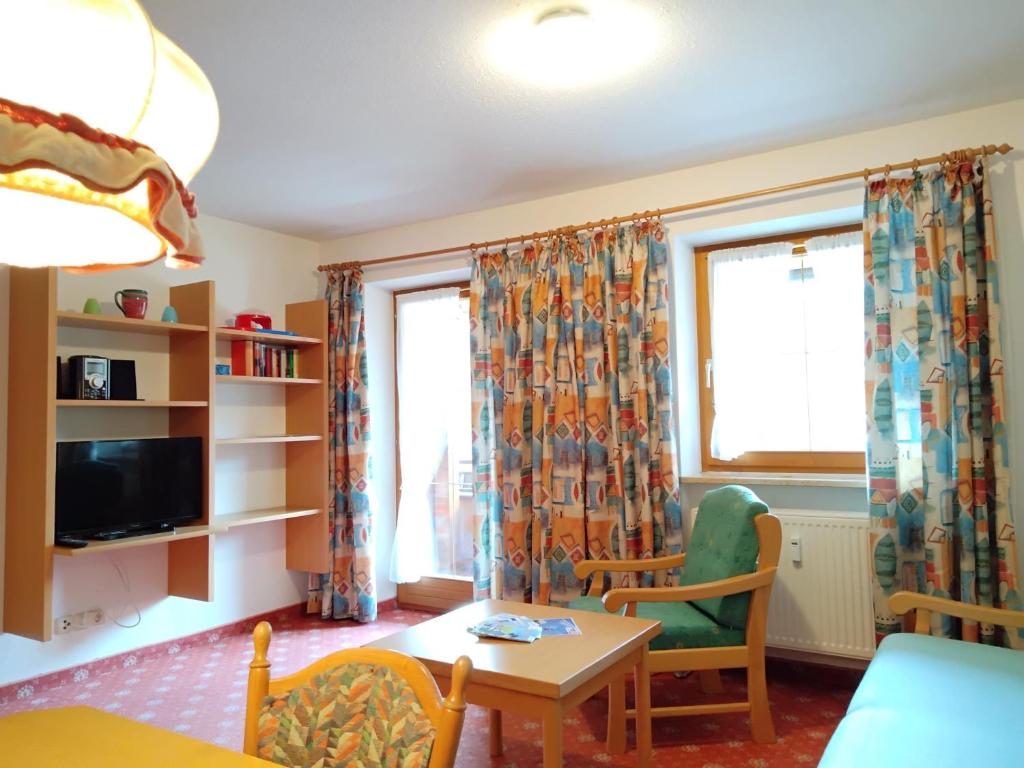 Appartement ciao-aschau Sachrang Feriendorf SFD FeWo 208 Bär Karspitzweg 22, 83229 Aschau