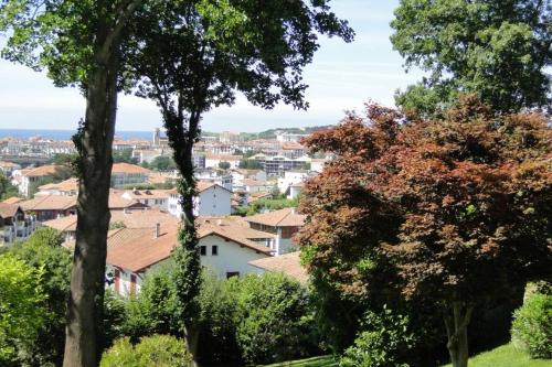 Ciboure:T2, proximité golf et plages, vue sur mer Ciboure france