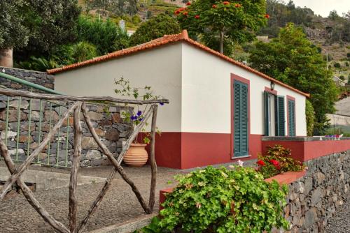 Cicas Studio, a Home in Madeira Arco da Calheta portugal