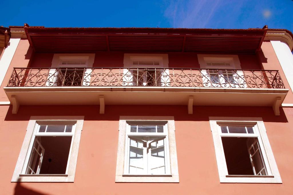 Maison de vacances cinco em 5 Rua de Sobre Ribas n.º 5, 3000-395 Coimbra