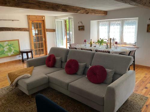 Maison de vacances Cinq, la Cosnerie 5 La Cosnerie Saultchevreuil-du-Tronchet