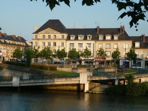 Hôtel Cit'Hotel De Harlay 3 Rue De Harlay Compiègne