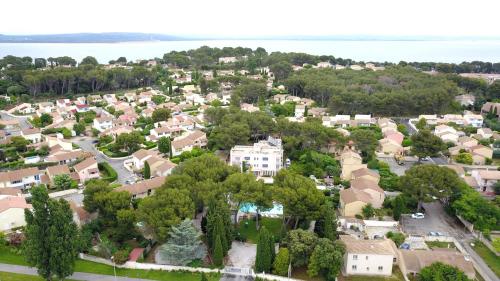 Hôtel Cit'Hotel Le Mirage Avenue des anciens combattants Istres