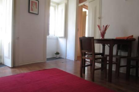 Appartement City Center Simple charming apartment 22 Rua da Oliveira ao Carmo 2º esquerdo Lisbonne