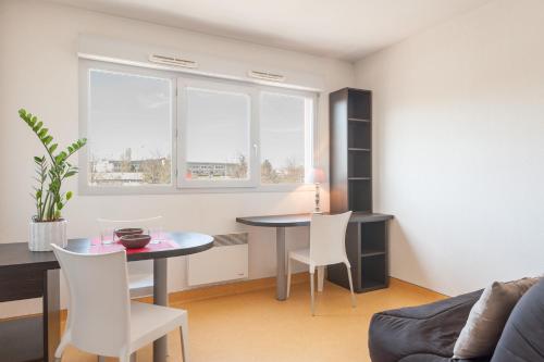 Appart'hôtel City Résidence Lyon Marcy 2037 Route Sain Bel Marcy-lʼÉtoile