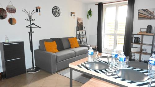 Appartement Class&Indus Appt 10mn Aeroport Roissy CDG 22 Rue de Paris Villeneuve-sous-Dammartin