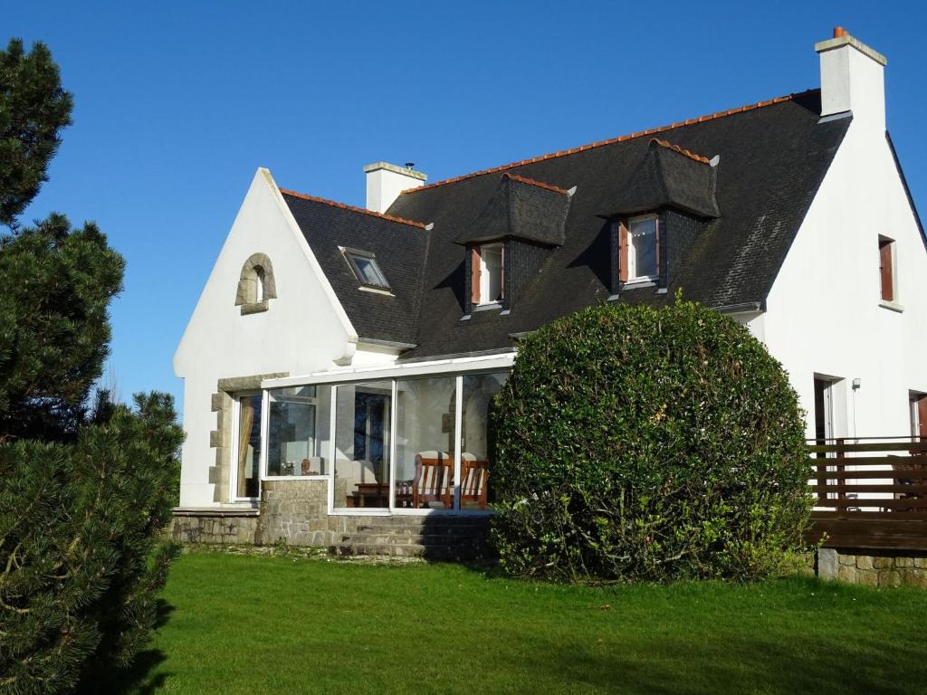 Maison de vacances Classic Breton holiday home on the Pink Granite Coast , 22660 Trélévern