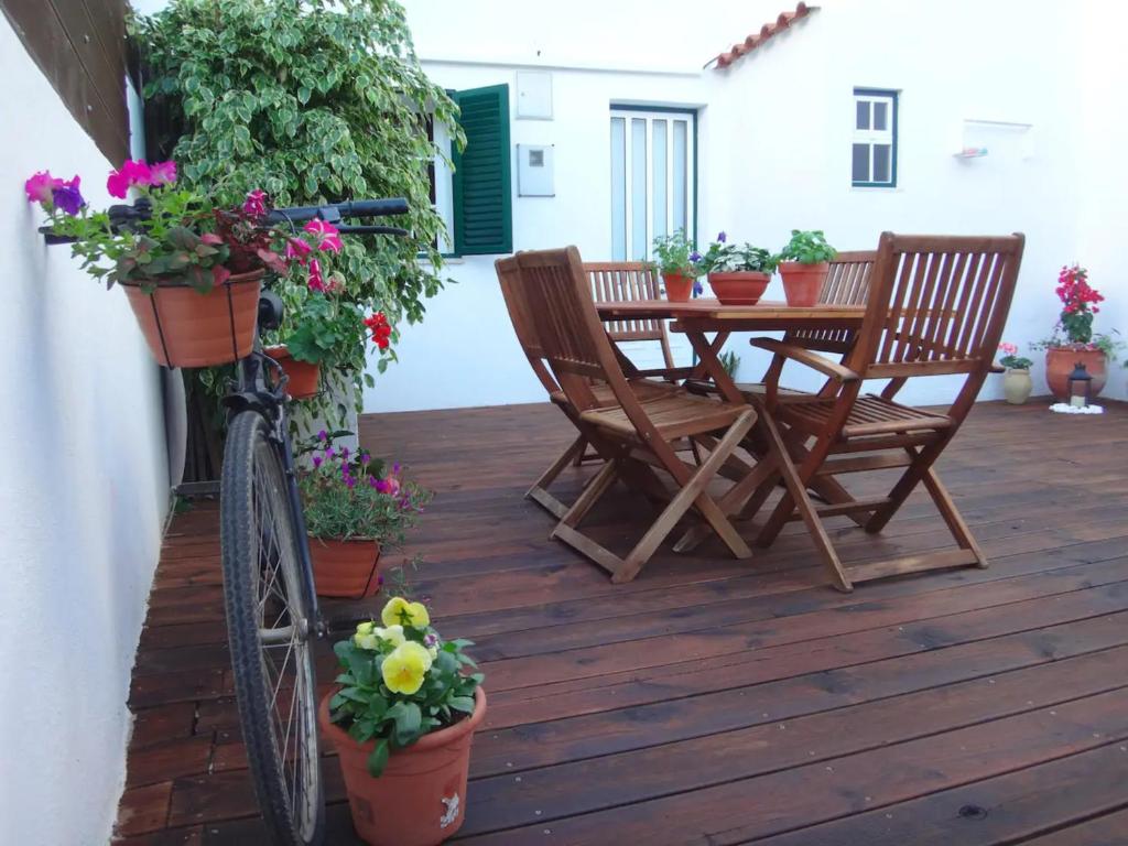 Maison de vacances Click me - Barbecue & Terrace by MyStay Antero de Quental, 9 A, 8000-451 Faro