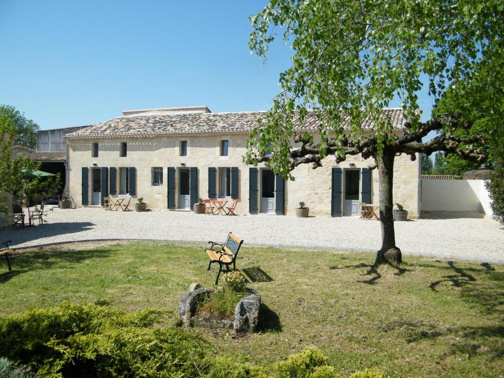 Maisons de vacances Clos Vieux Rochers Vineyard Monbadon 3 Lafon, 33570 Puisseguin