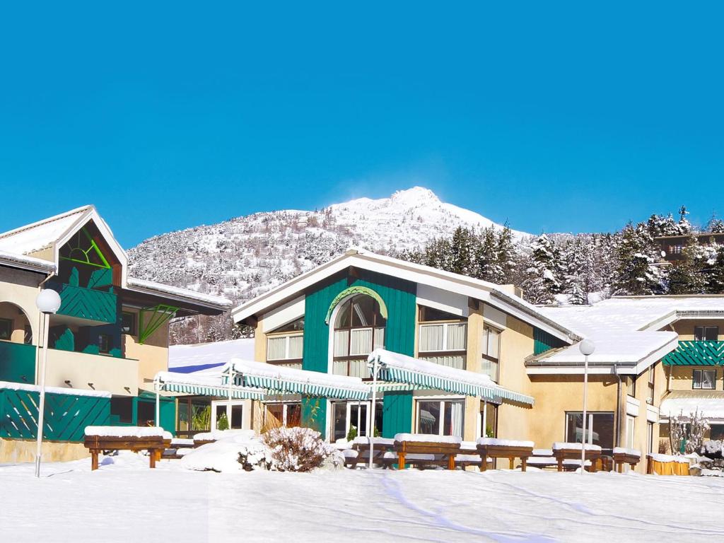 Complexe hôtelier Club Vacances Bleues Les Alpes d'Azur 1 Route de Briançon, 05240 La Salle-Les-Alpes
