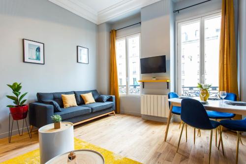 Appartement CMG Bastille Saint Antoine 3 120 Rue du Faubourg Saint-Antoine Paris