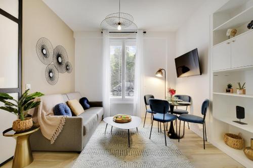 CMG Buttes Chaumont 4P-1BR Paris france