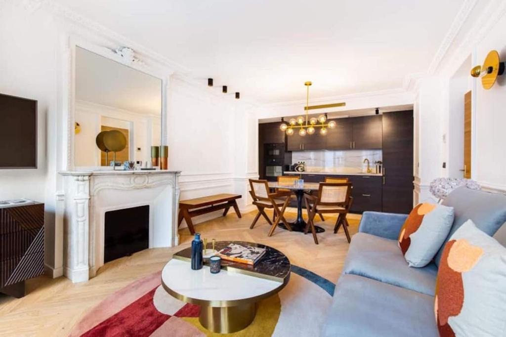 Appartement CMG Lafayette - Gare de l'Est 142 Rue la Fayette, 75010 Paris