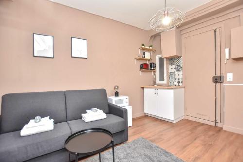 Appartement CMG - Saint Michel Notre Dame 25 Rue Saint-André des Arts Paris