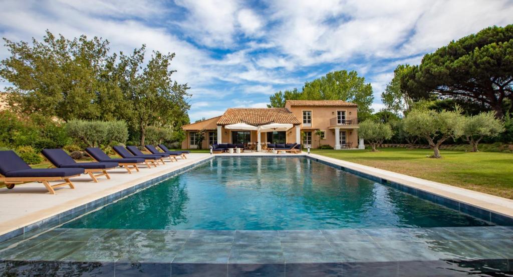 Villa CMG - Somptueuse Villa face à la Baie des Canebiers 74 Chemin des Salins, 83990 Saint-Tropez