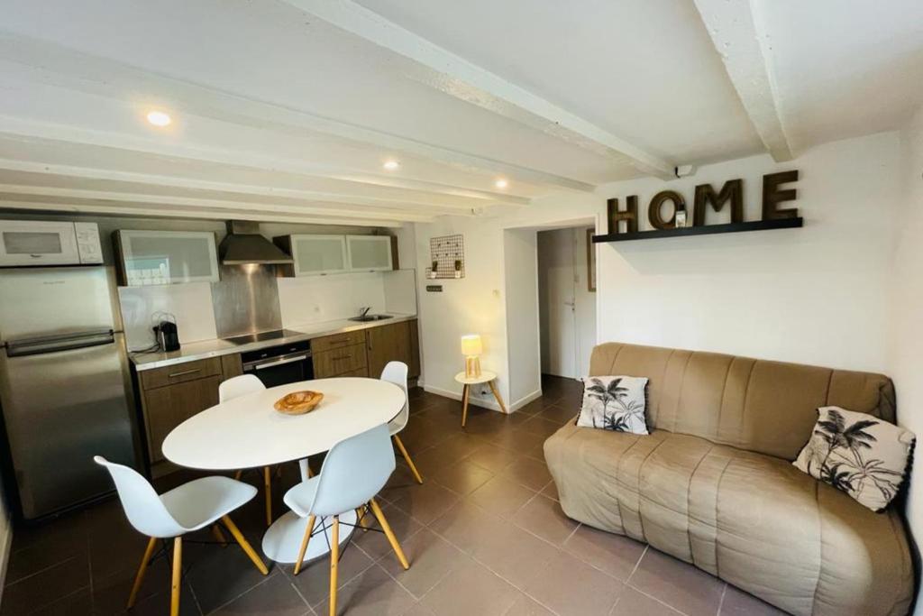 Appartement Cocoon at the foot of the beach in the hypercenter 11 Rue du Manège, 64200 Biarritz
