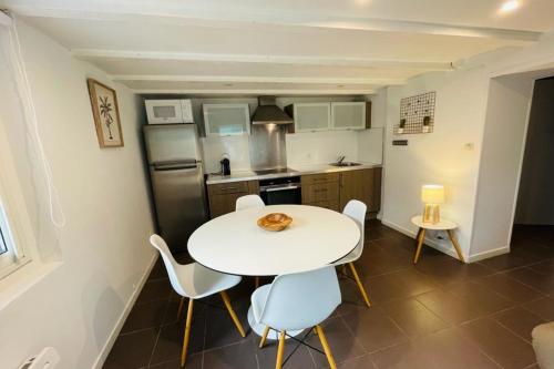 Appartement Cocoon at the foot of the beach in the hypercenter 11 Rue du Manège Biarritz