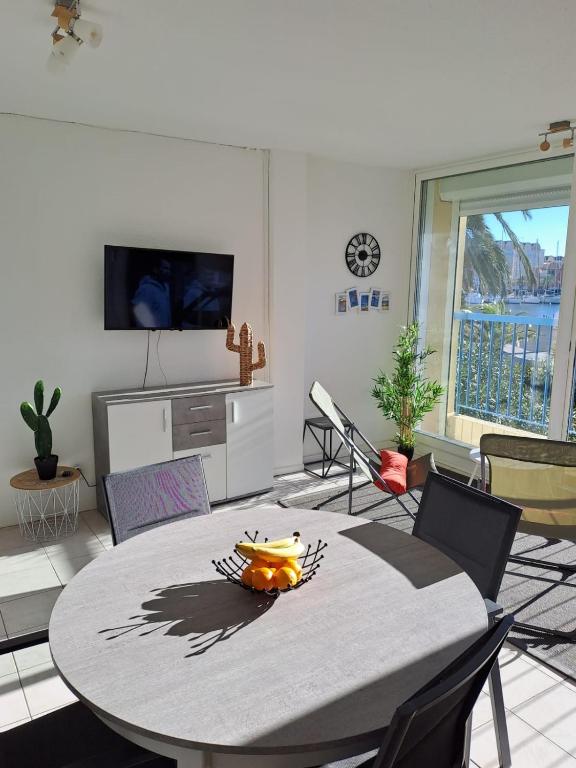 Appartement Cocoon with balcony and view on the port 56 Quai des Palmiers, 11430 Gruissan