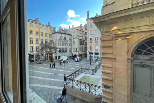 Maison d'hôtes Coeur Vieux Lyon, 60 M2 lumineux tout confort 22 Rue Lainerie Lyon