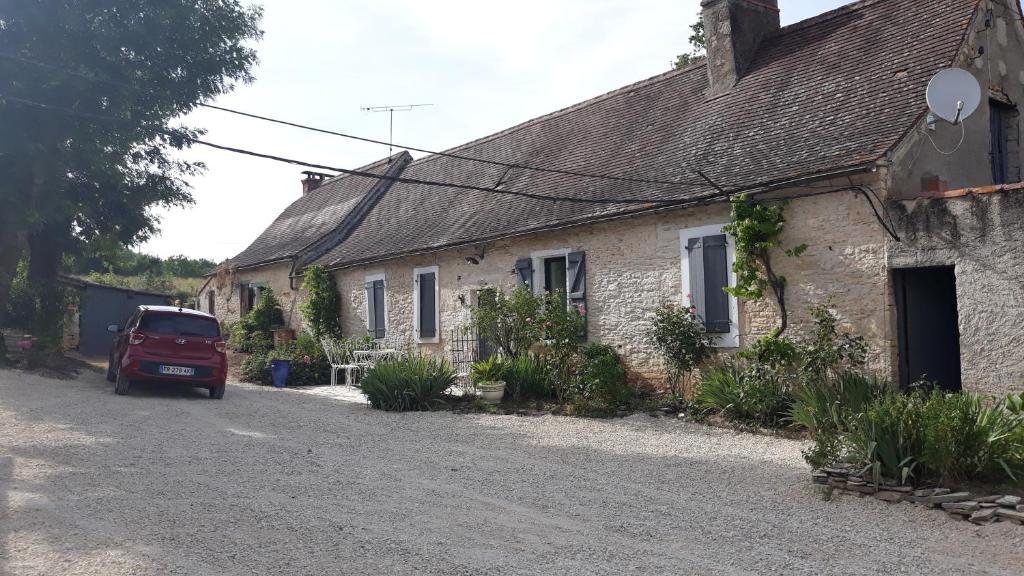 Maison de vacances Coitoux Joëlle Mas de CAYRE Mas de Guinet 46150 Gigouzac Mas de Guillaume (Ouest), 46150 Gigouzac