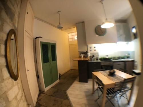 Appartement Comédie Appart Cosy 70m2 T3 Cœur de ville 3 Rue du Guesclin Montpellier