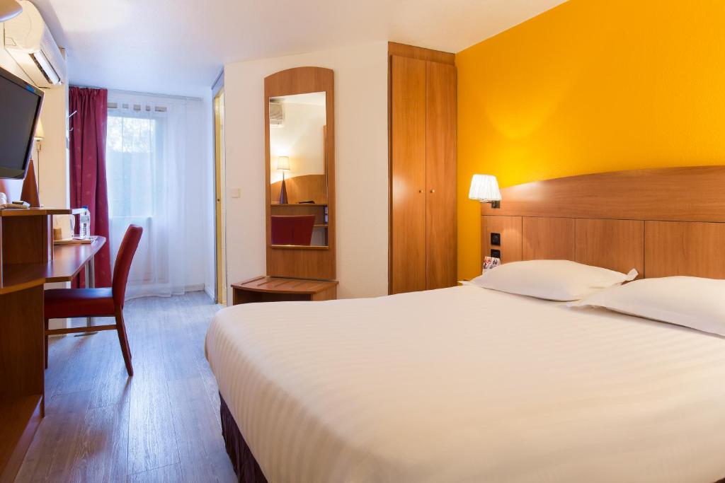 Hôtel Comfort Hotel Grenoble Meylan 12, Chemin Du Vieux Chene Zirst, 38240 Meylan