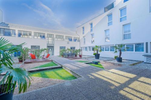 Comfort Suites Pau Idron Idron france