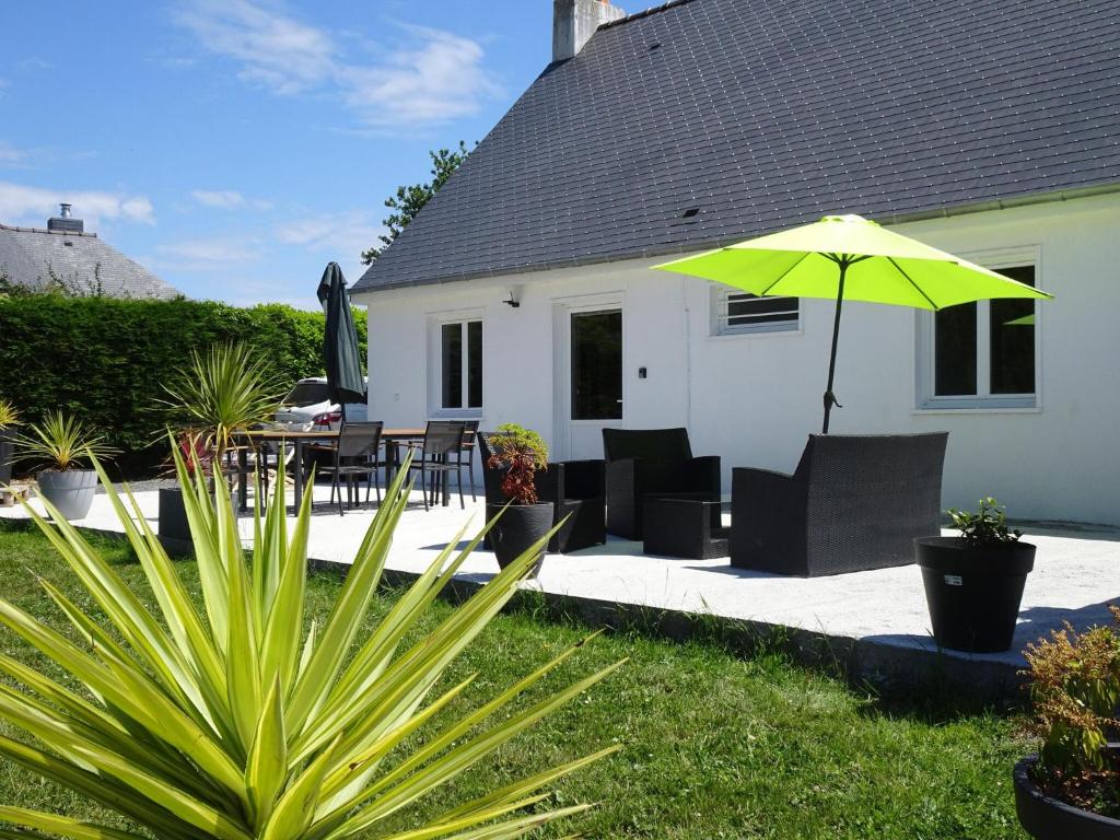 Maison de vacances Comfortable Bungalow, Pleumeur-Bodou, Pink Granite Coast 7, route du Radôme, 22560 Pleumeur-Bodou