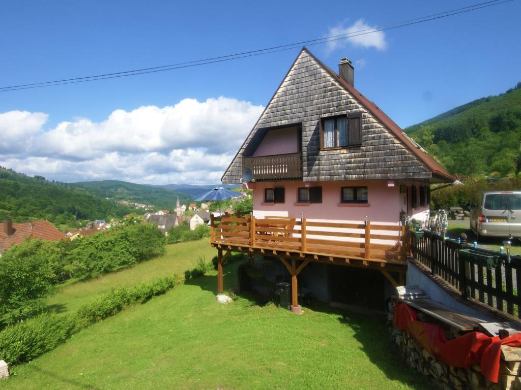 Maison de vacances Comfortable Holiday Home with Fenced Garden in Natzwiller , 67130 Natzwiller