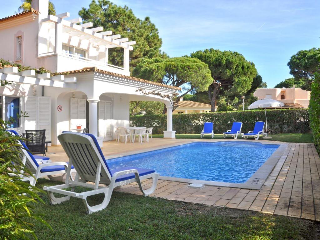Maison de vacances Comfortable holiday home with private swimming pool in Vilamoura , 8125-414 Vilamoura