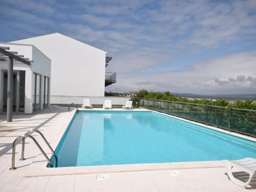 Comfortable holiday home within walking distance of the bay of S o Martinho Salir do Porto portugal