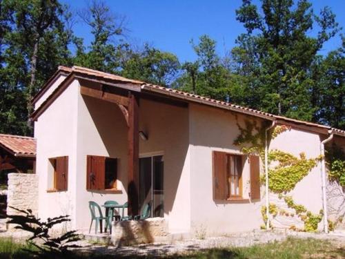 Comfortable villa with dishwasher, in the Dordogne Gavaudun france