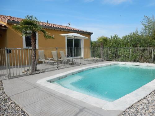 Comfortable villa with private swimming pool and close to the Ard che River Auriolles france