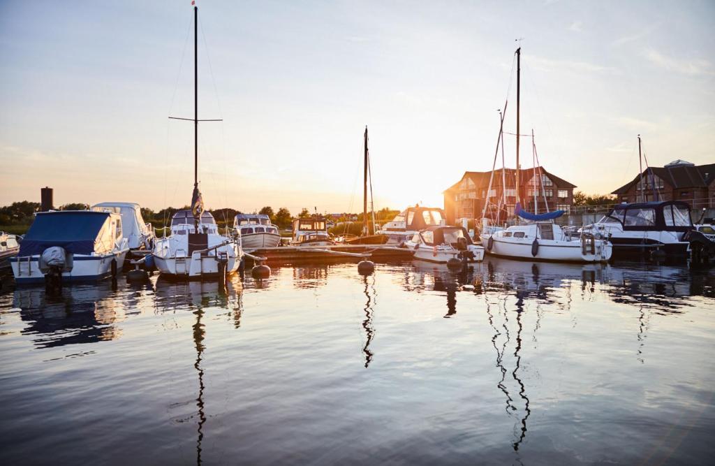 Bades Huk Marina Hotel Zum Anleger 51, 23968 Hohen Wieschendorf