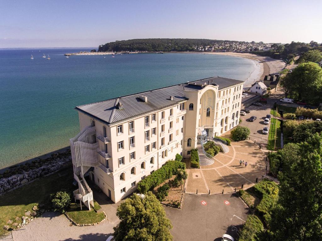 Hôtel Morgat Le Grand Hôtel De La Mer 17 Rue D'ys, 29160 Crozon