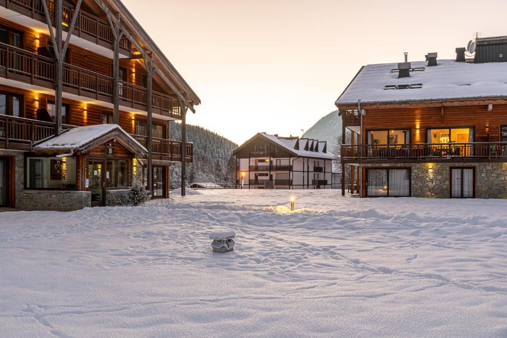 Complexe hôtelier Oasis Les Portes du Soleil Mountain Resort La Joly 74360 La Chapelle-dʼAbondance