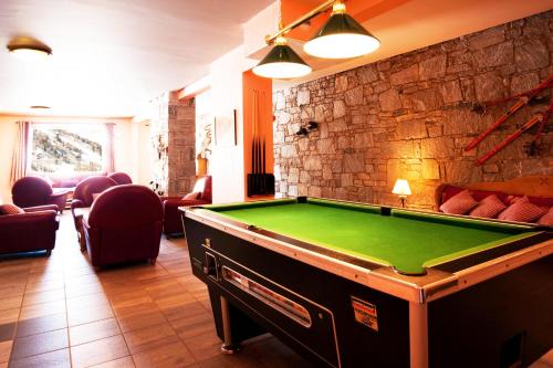 Skissim Select - Chalets Le Grand Panorama II 3* by Travelski