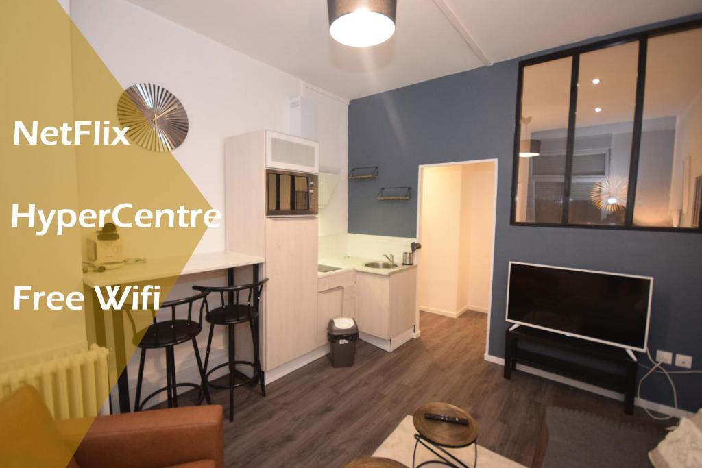 Appartement CONFORT APPART - HYPERCENTRE - TRAMWAY - leRelaisdOdile14 28 Boulevard Saly -  Appt 14, 1er étage, 59300 Valenciennes