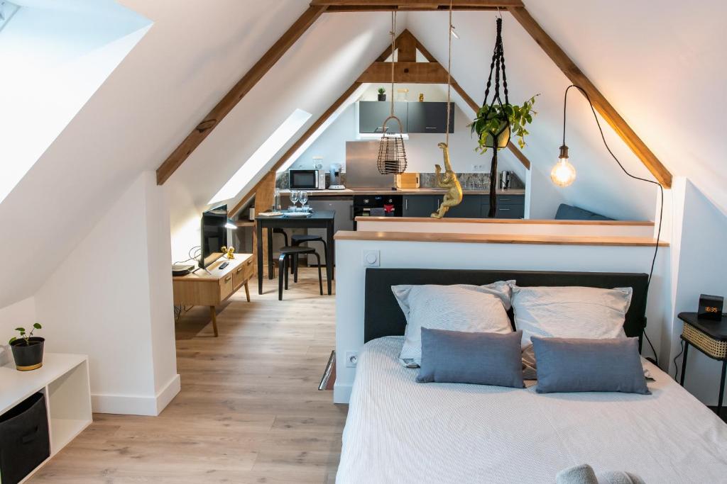 Appartement Confortable T1bis rénové, au cœur d'un bourg calme 12 Rue Principale, 56500 La Chapelle-Neuve